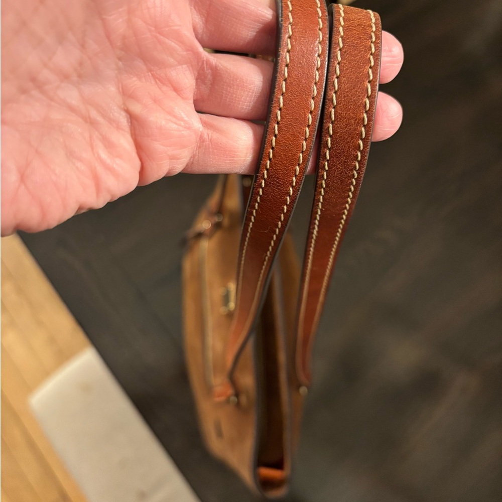 Dooney & Bourke Shopper Bag Caramel Suede Zip Top Tote | Feet | Medium - Picture 5 of 11